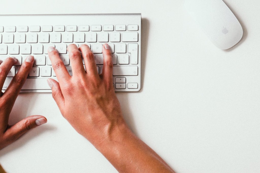 Connect with us to learn how AnnonceM works 